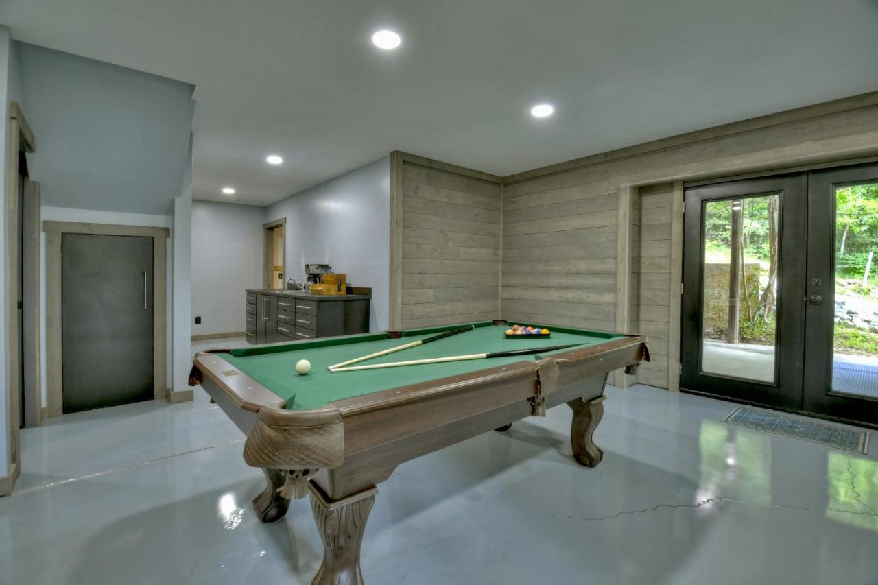The Chariot - Creek Front With Hottub, Fire Pits, Billiards, Ev Charger - Sandalwood Stays Blue Ridge Eksteriør bilde