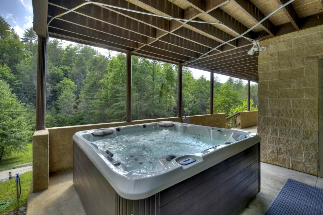 The Chariot - Creek Front With Hottub, Fire Pits, Billiards, Ev Charger - Sandalwood Stays Blue Ridge Eksteriør bilde