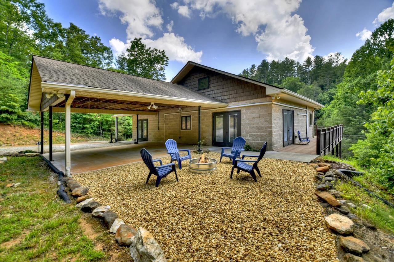 The Chariot - Creek Front With Hottub, Fire Pits, Billiards, Ev Charger - Sandalwood Stays Blue Ridge Eksteriør bilde