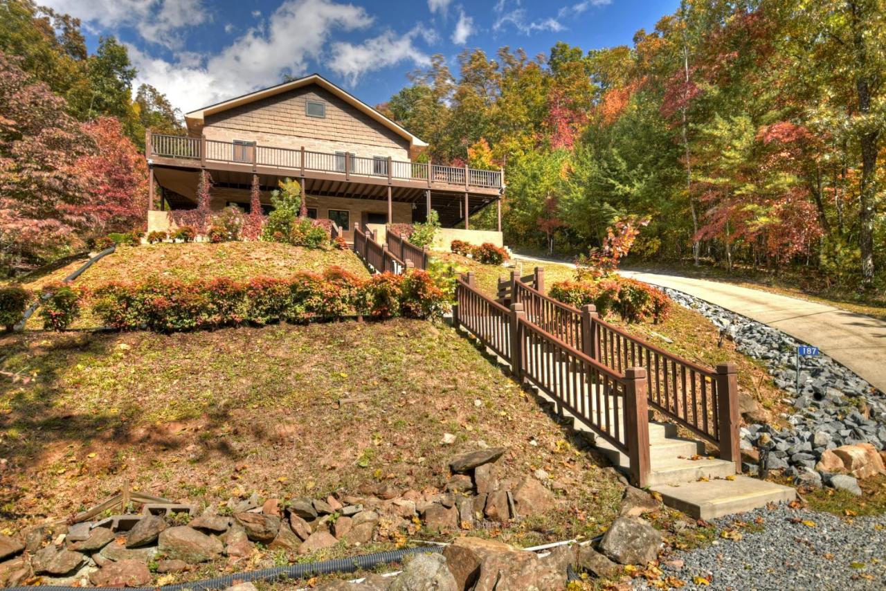 The Chariot - Creek Front With Hottub, Fire Pits, Billiards, Ev Charger - Sandalwood Stays Blue Ridge Eksteriør bilde